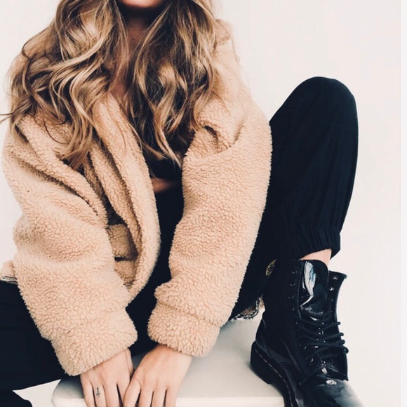 ✦NWT Super Comfy Fuzzy Cardigan✦ - Picture 2 of 6